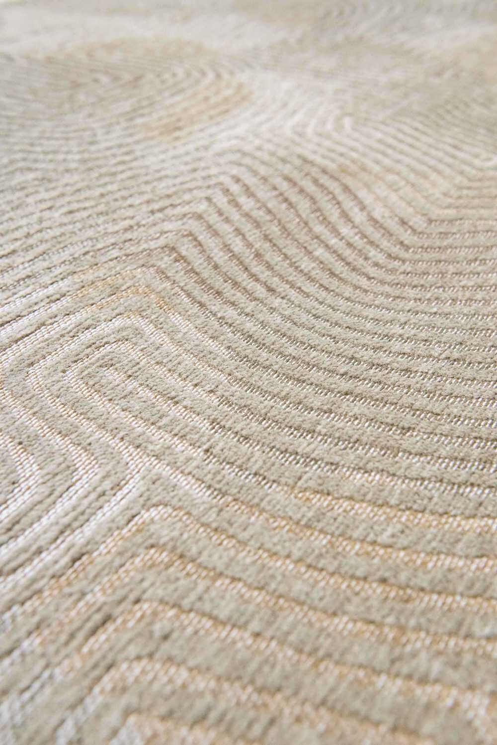 Louis de Poortere Meditation Coral - Shell Beige 9229 - Beige Vloerkleed